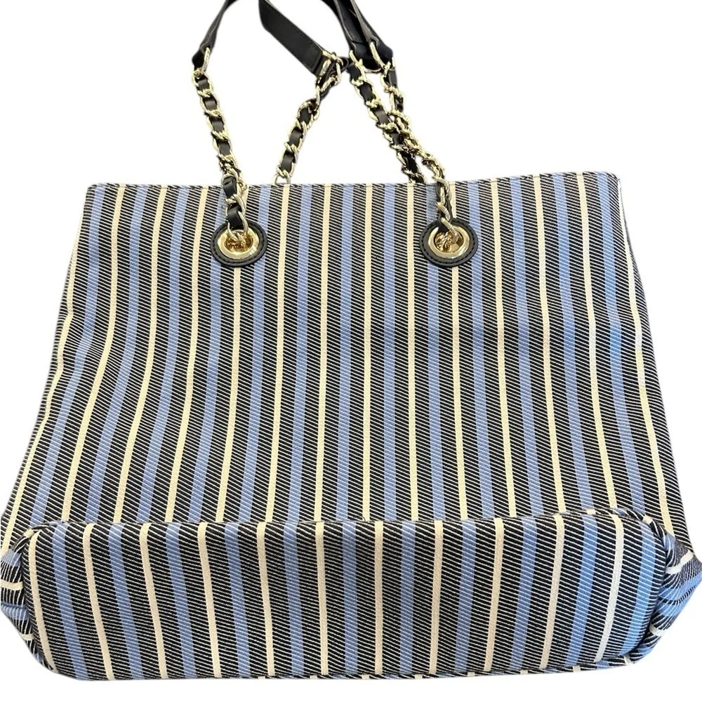 Talbots blue striped medium canvas tote - Picture 2 of 5